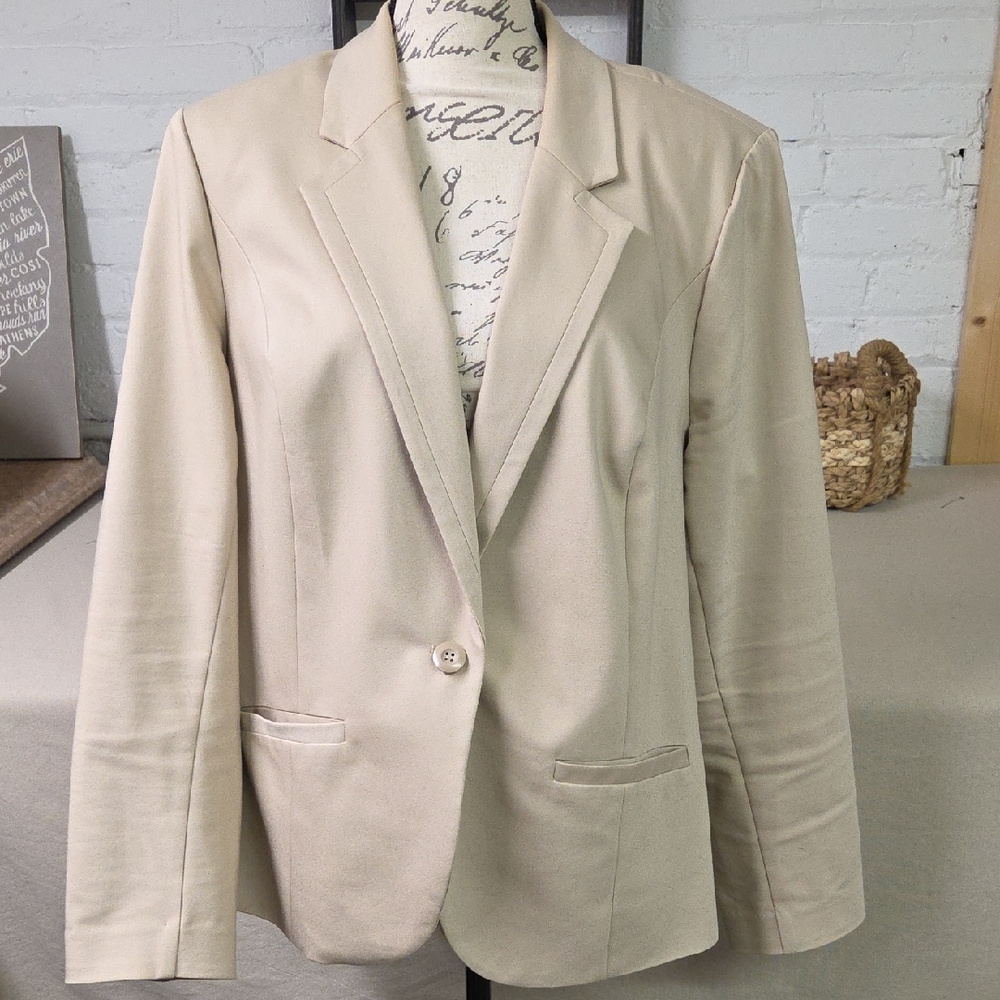 Lane Bryant Tan Lightweight Blazer SZ 24 PLUS